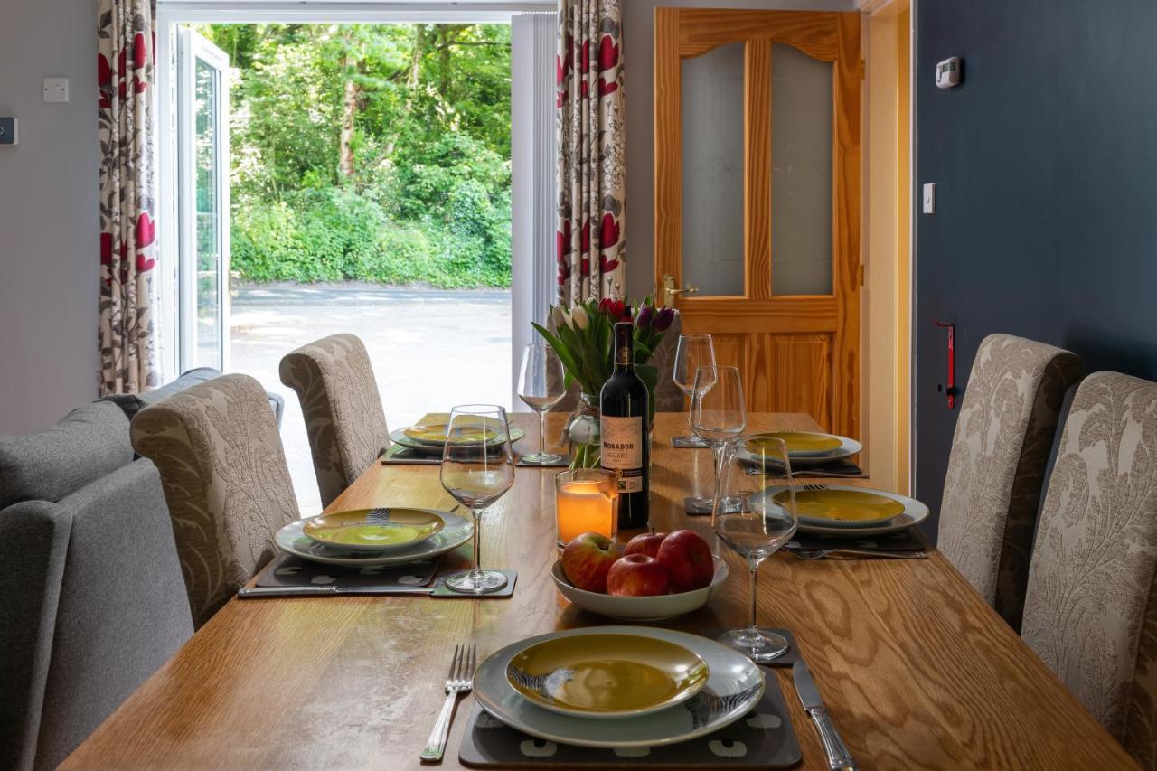 The Coachhouse - Cottage With Private Hot Tub Colwyn Bay Zewnętrze zdjęcie