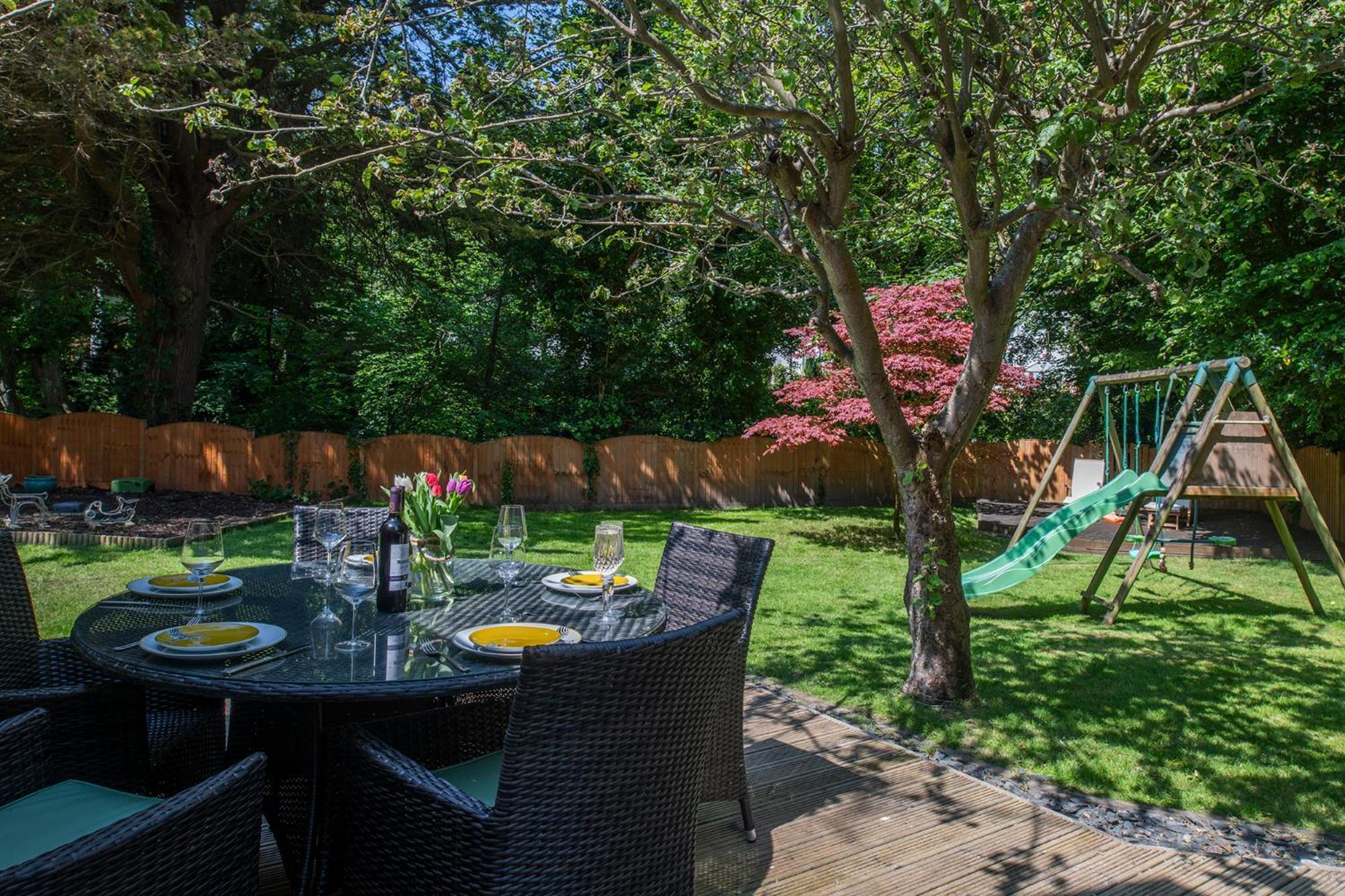 The Coachhouse - Cottage With Private Hot Tub Colwyn Bay Zewnętrze zdjęcie